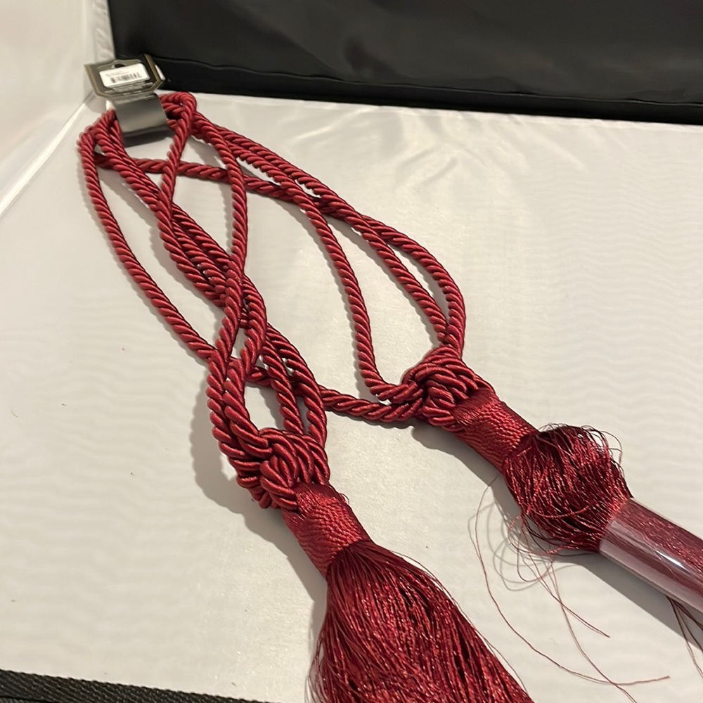 Curtain tiebacks